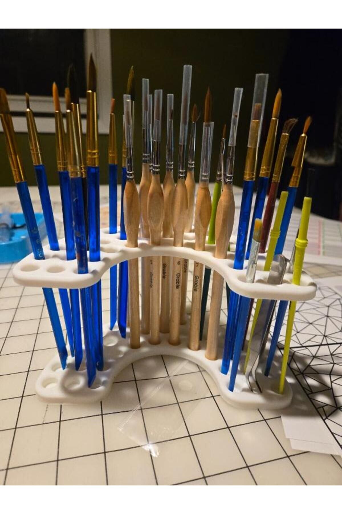Stand Masaüstü Tutucu Organizer Fırça Düzenleyici ve Kurutma Standı | Çok Gözlü Plastik Boya Fırçası Organizeri Pratik Kullanım Yer Tasarrufu Sağlayan